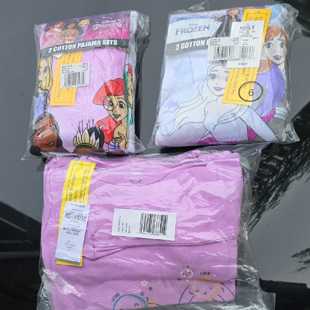 6 New Pajamas Disney Princess, Frozen And Carters